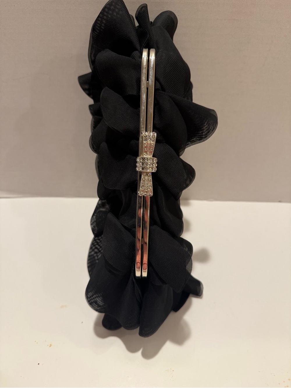 Elegant Black Ruffled Chain-Handle Clutch with Crystal Detail - Picture 12 of 15